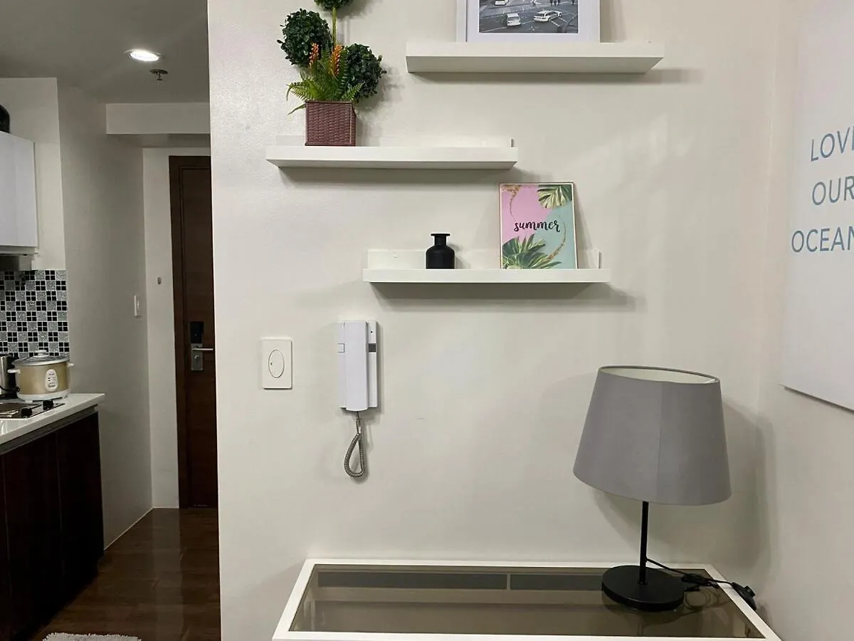 Cruise Ship Condo Escape Makati 300 Mbps Gym Swim Park 2271 Manila 0*,