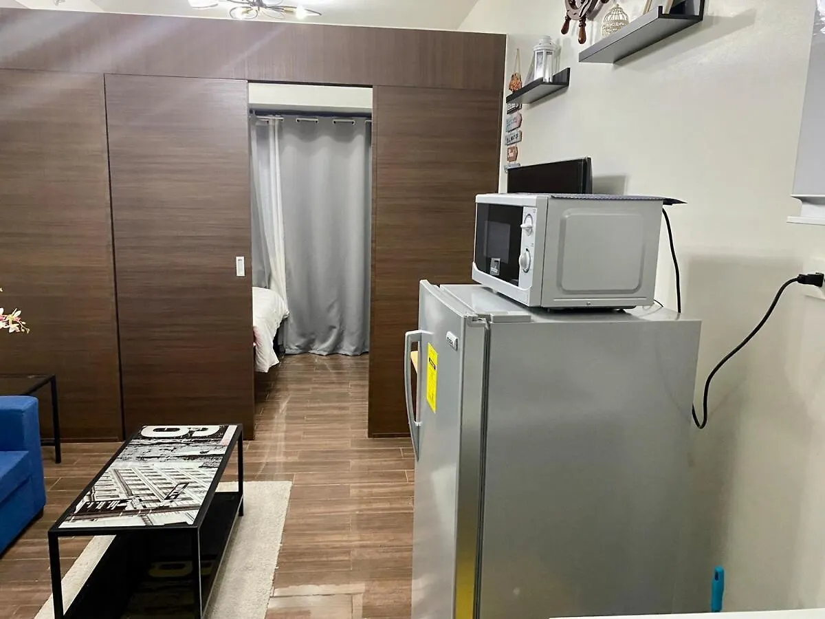 Cruise Ship Condo Escape Makati 300 Mbps Gym Swim Park 2271 Manila Apartment