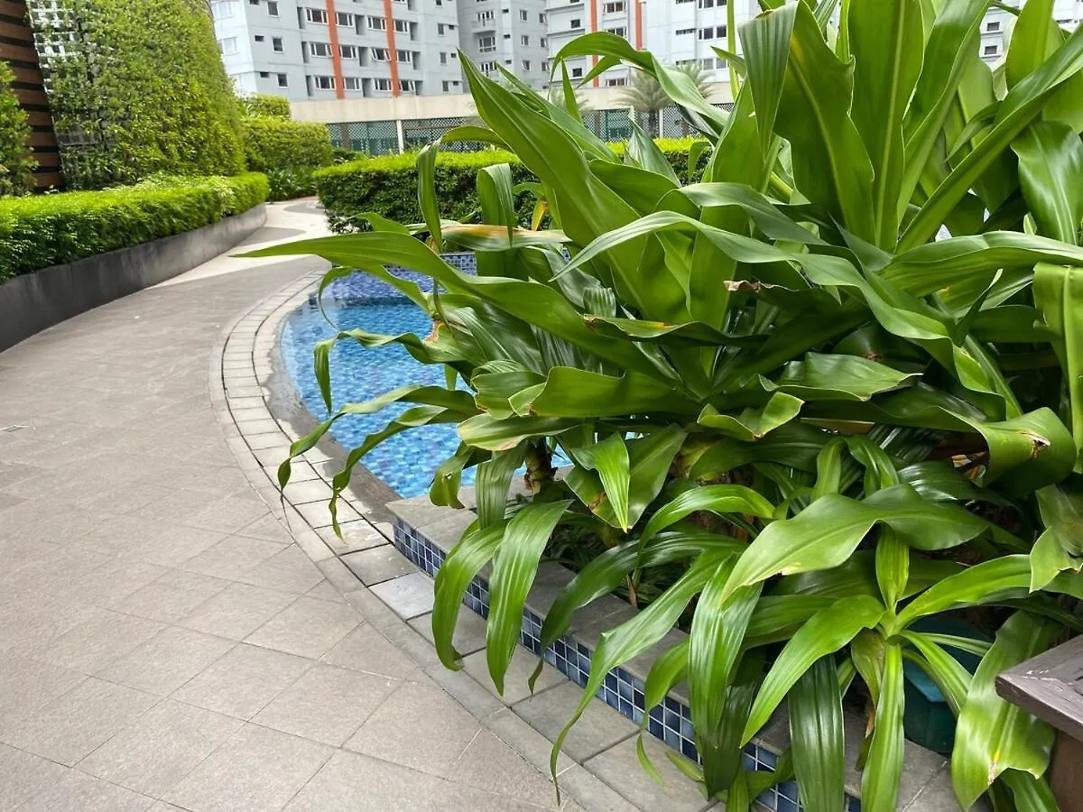Apartment Cruise Ship Condo Escape Makati 300 Mbps Gym Swim Park 2271 Manila