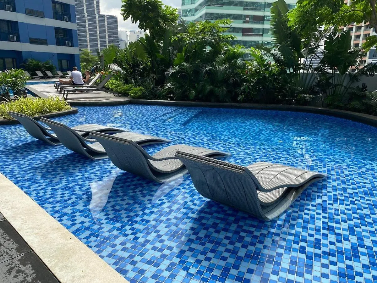 Apartment Cruise Ship Condo Escape Makati 300 Mbps Gym Swim Park 2271 Manila Philippines