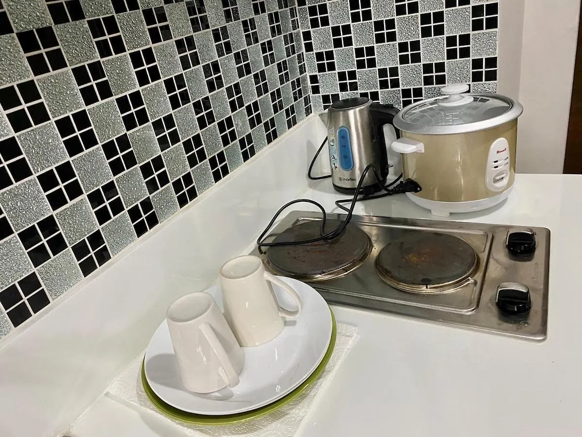 Apartment Cruise Ship Condo Escape Makati 300 Mbps Gym Swim Park 2271 Manila